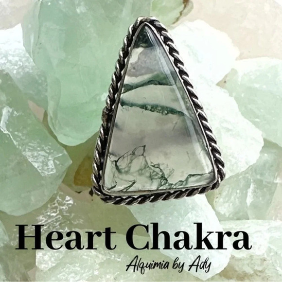 Alquimia Silver and Green Stone Ring - Picture 4 of 6